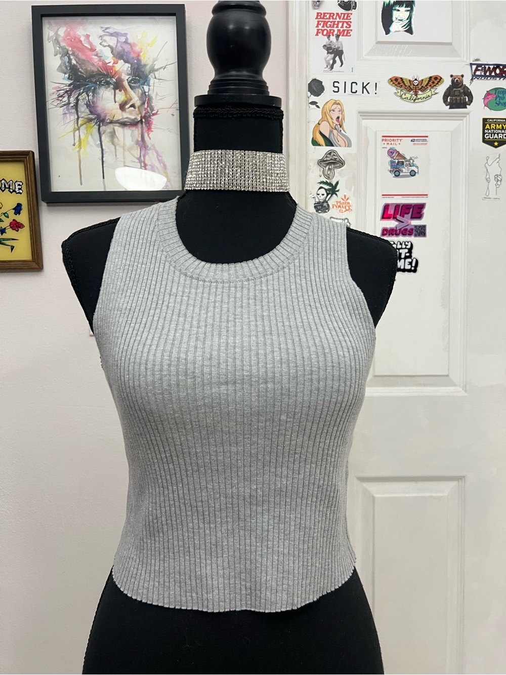 Ribbed Sleeveless Knit Crop Top - Light Gray